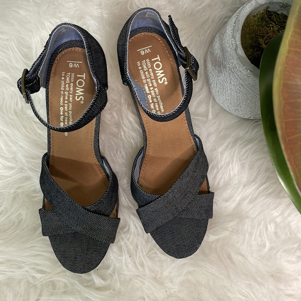 TOMS Sienna Wedge - Picture 6 of 14